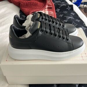 Alexander McQueen oversized Sneaker